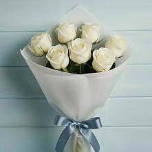 Букет 7 Белых роз Эдлесс Лав в Бешпагире