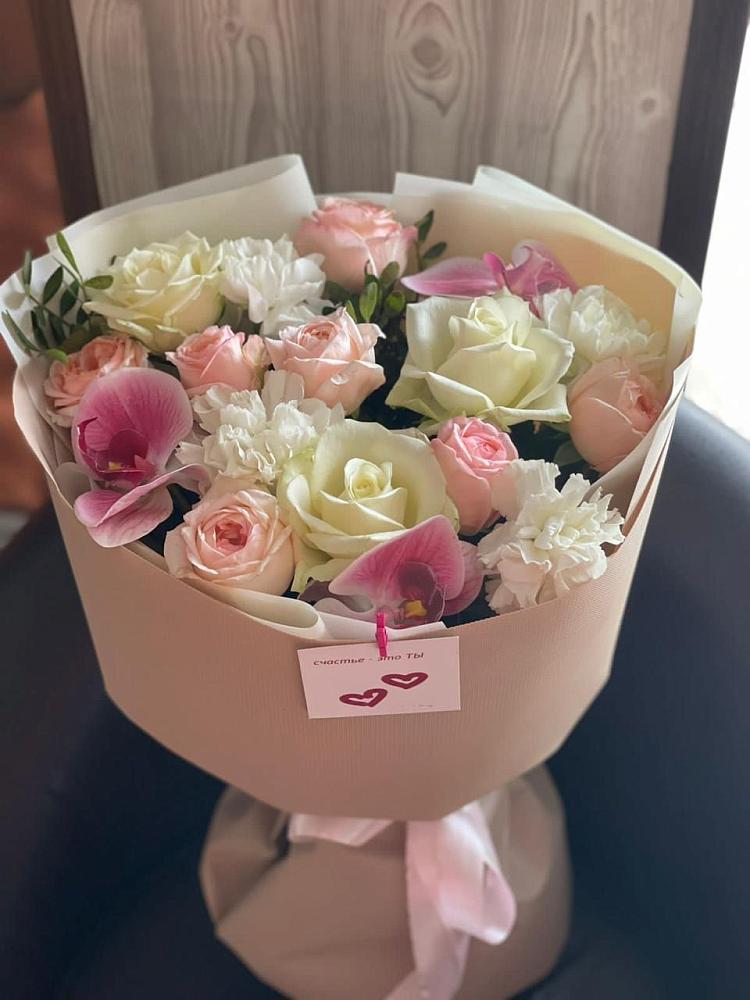 Букет цветов из: Орхидеи, Розы и Гвоздики в Бешпагире