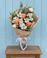 Букет цветов из:  Альстромерии, Лизиантусы, Розы и Хризантемы #REPLACE_PRED# Бешпагире