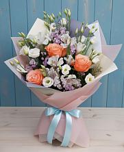 Букет цветов из:  Лизиантусы, Розы, Альстромерии и Гипсофила в Бешпагире