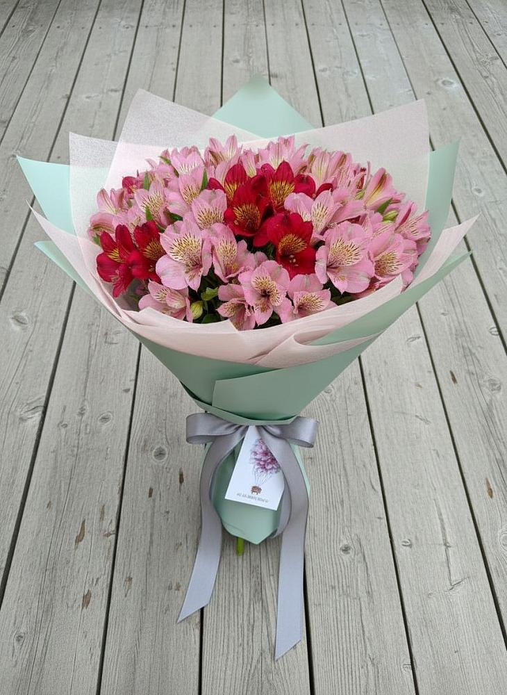 Букет цветов из: Альстромерии в Бешпагире