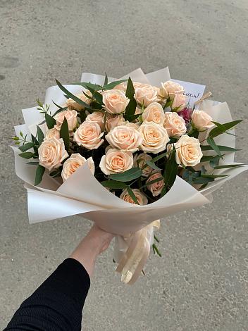 Букет Кремовые розы Латте в Бешпагире