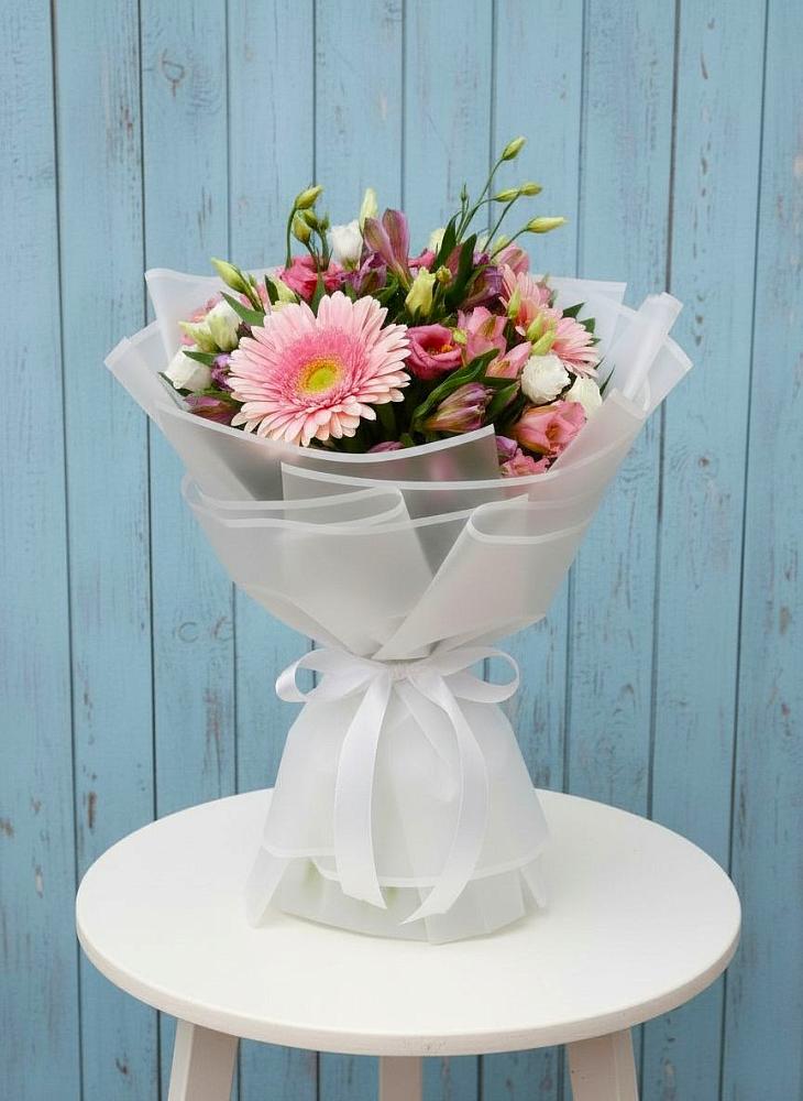 Букет цветов из: Герберы, Альстромерии и Лизиантусы в Бешпагире