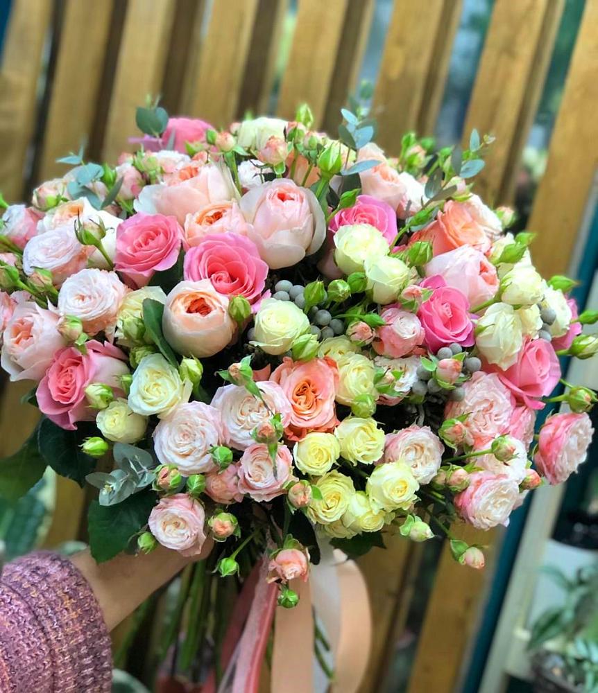 Букет цветов из: Розы в Бешпагире