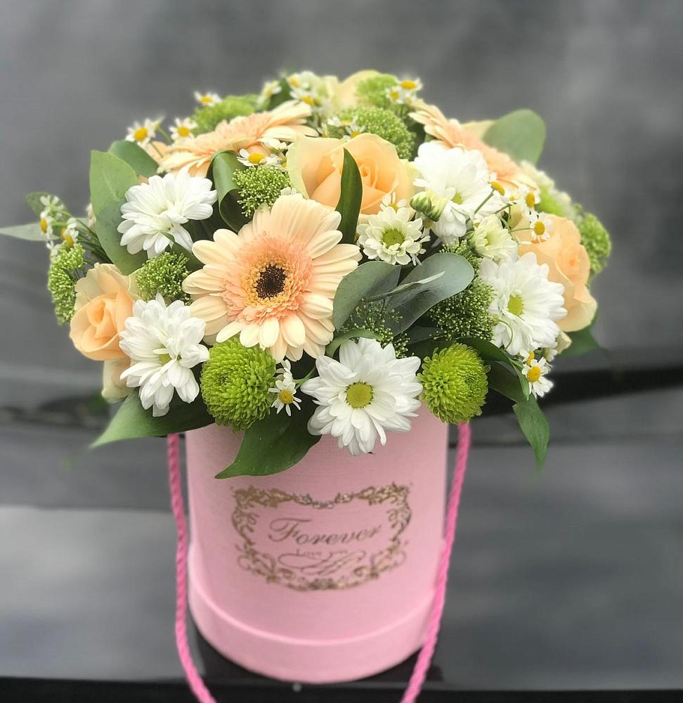 Цветочная композиция из Розы, Герберы и Хризантемы в шляпной коробке в Бешпагире